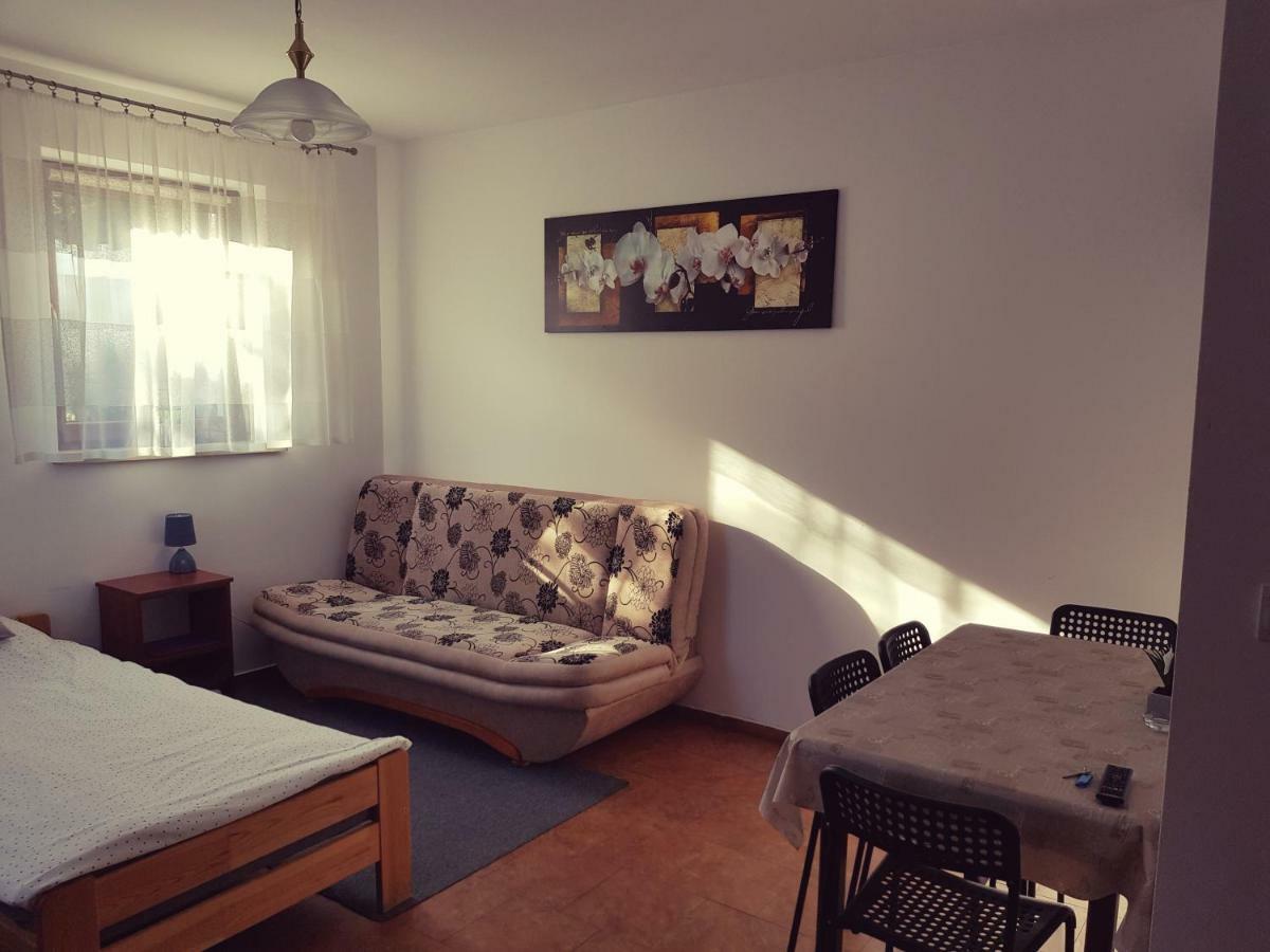 Adusiowka Apartment สโตรเนีย ชล็องสเกีย ภายนอก รูปภาพ
